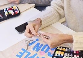 From changing a button to fixing a zip: Primark offers free sewing workshops in Marbella