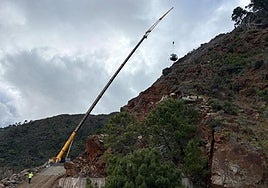 Explosives used to stabilise mountainside above landslide-blocked Ronda-San Pedro road