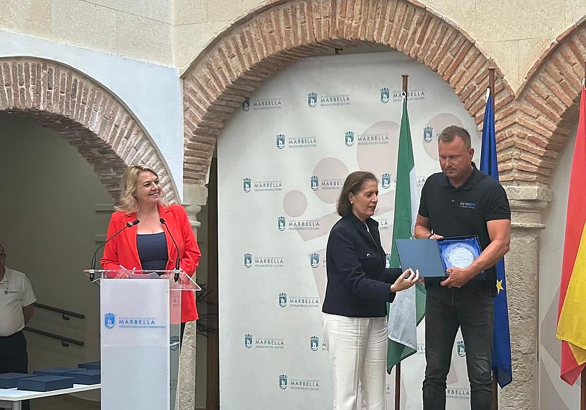 Imagen principal - Marbella commemorates Europe Day with an event in recognition of foreign entrepreneurs