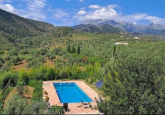 Malaga and Costa del Sol join new summer trend with private swimming pools for hire by the hour