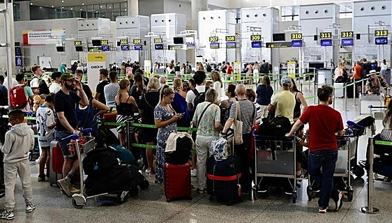 Record number of passengers at Malaga Airport demonstrates urgent need for expansion