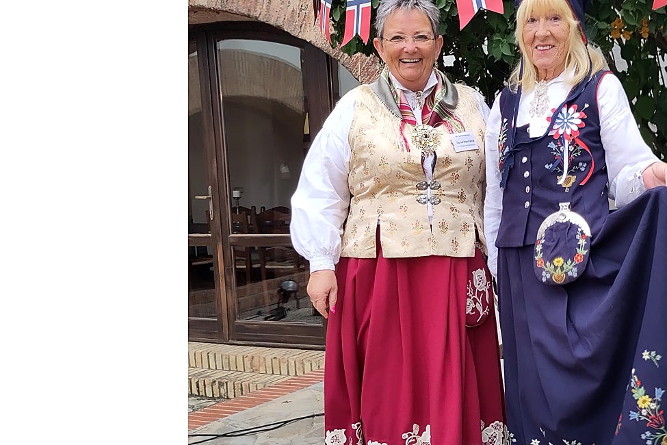 Women in typical 'bunads'.