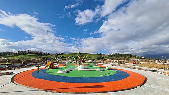 When will the Gran Parque open in Mijas?