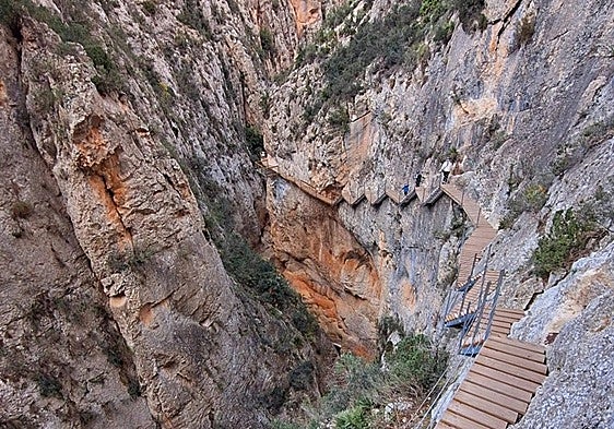 La Pasarela de Relleu, Alicante's version of Malaga's famous Caminito del Rey