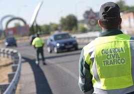 Driver six times the drink-driving limit was speeding along the hard shoulder on inland Malaga road