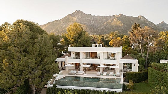 Take a peek inside the luxury mansion on Spain's Costa del Sol that's up for sale at a cool 25 million euros