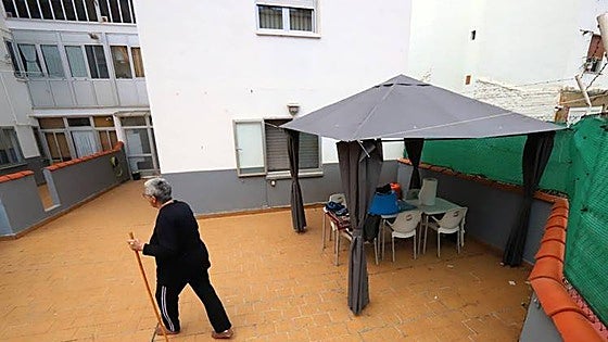 Spanish court settles community dispute over responsibility for damage caused by leaking terrace roof