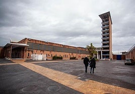 Two Malaga prison inmates caught with cocaine and hashish after family visits