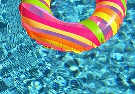 Twelve-year-old child dies in private swimming pool on the Costa del Sol