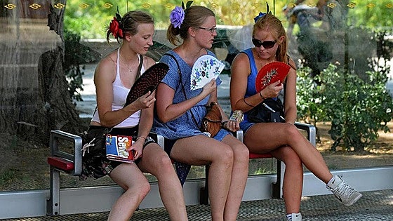 Who and how should we react to the heat alerts issued as the mercury rises in Spain?