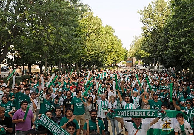 Crowds gathered in Antequera to watch the game on a big screen.
