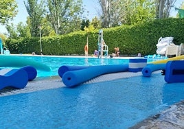 Archive image of the municipal swimming pool in Fuente de Piedra.