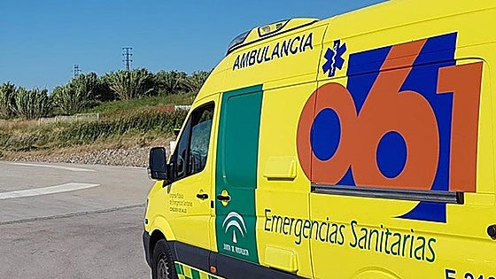 Motorcyclist dies in crash with construction machinery on Coín road
