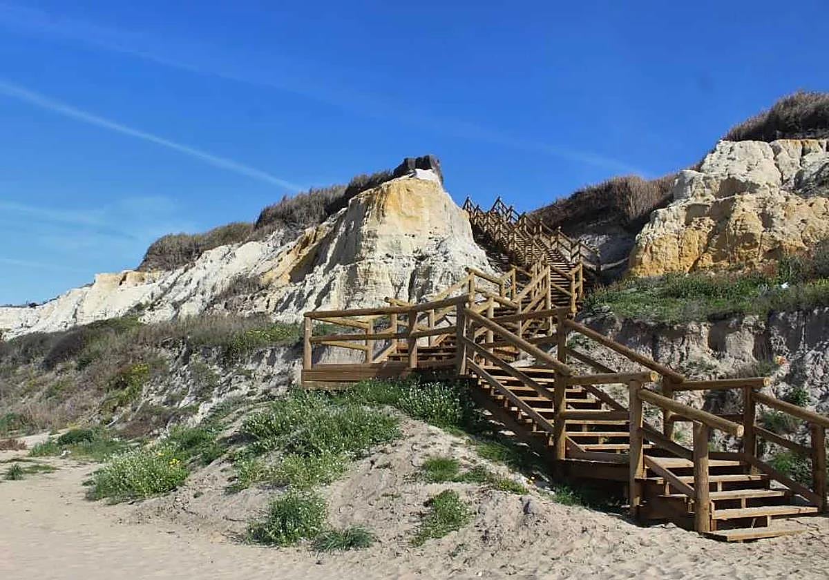 Photo of the Asperillo cliff - a very special place on the coast of Huelva.