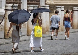 Extreme heat warnings are mixed with storm and sea swell warnings today in south of Spain