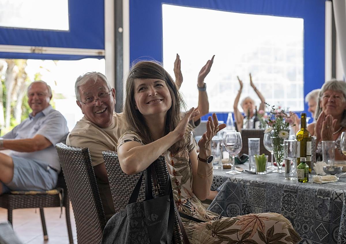 Imagen secundaria 1 - Costa del Sol church marks 50 years of service