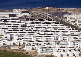 Aerial view of the urbanisation of El Toyo, Villa Mediterránea during Almería 2005.