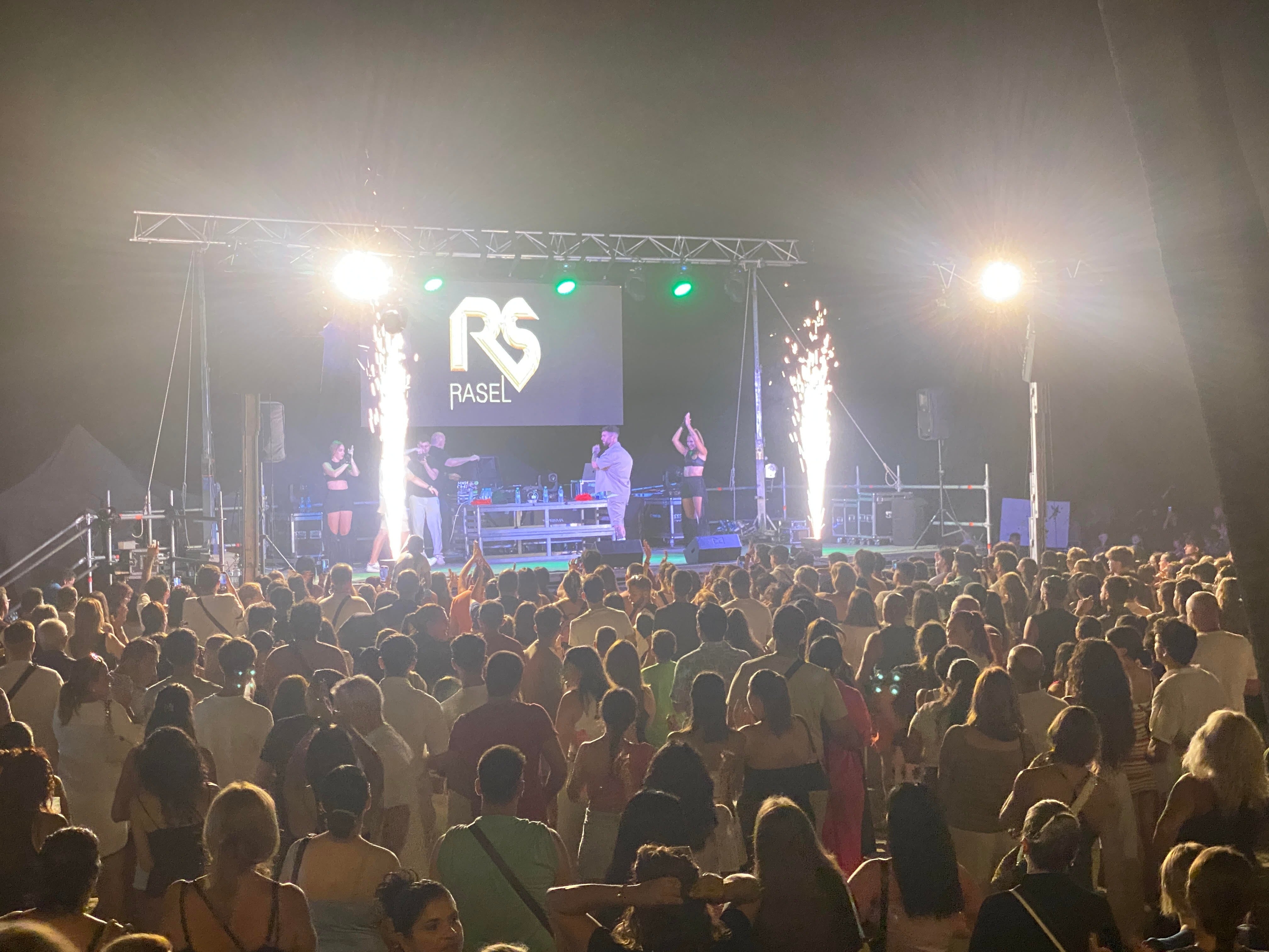 San Juan, a night on the beach - in pictures