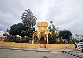 The old tourist office in Calle Torre Almenara, near the port.