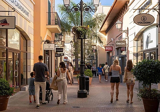 McArthurGlen Designer Outlet in Malaga kicks off summer with three new stores