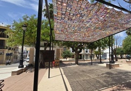The awning made by the Asociación Escalera de Color de Sierra de Yeguas.