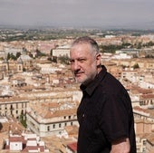 Tunick, during his visit to Granada to look for locations.
