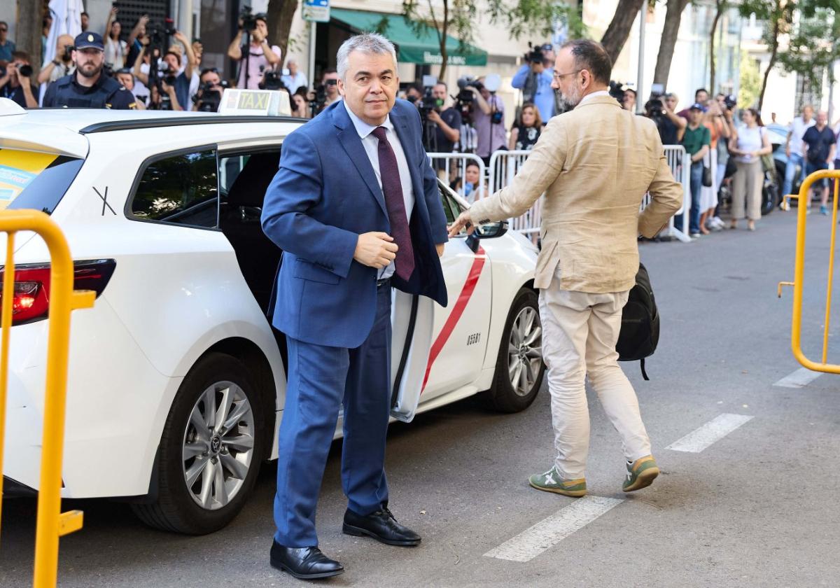 Pressure on Spanish PM Pedro Sánchez mounts as judge sends key ally to jail