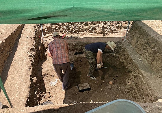 Photo of the new phase of archaeological excavation.