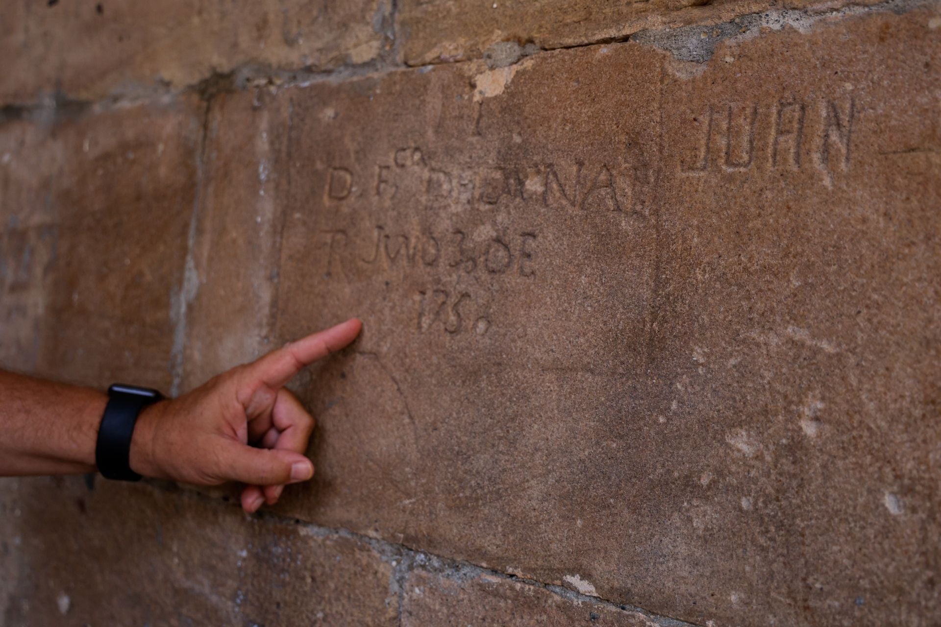 Imagen principal - A new architectural treasure in a busy dockside area filled with tourists in Malaga: these are some of its secrets