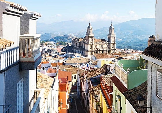 Photo of Jaén Cathedral illustrating The Guardian article.