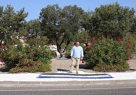 Councillor Gómez at one of the redesigned areas in Mijas.