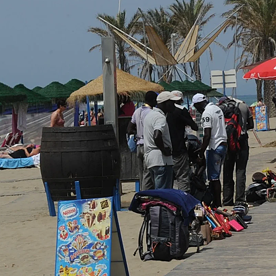 Marbella mayor defends actions of Local Police force amid rising tension with illegal street vendors
