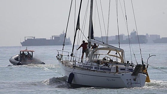 Mijas taxi driver's yacht found stranded in Valencia has been brought back to port