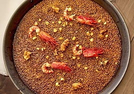 Dry rice dish with sweet prawns at Cielo by Mogli.