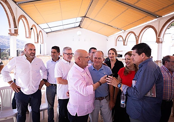 No-confidence motion against Serranía de Ronda mayor rejected due to PSOE councillors' absence