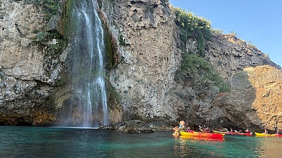 Foreign tourist dies while kayaking to spectacular waterfall on the Costa del Sol