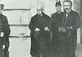 Albert Einstein with King Alfonso XIII.
