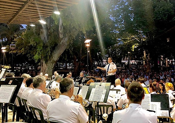 The municipal band will perform three free concerts in Parque de España.