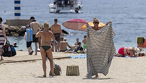 Tourism hits record high in Spain with 45 million visitors up to June who spent a whopping 60 billion euros