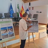 Fernando Fernández from the Junta de Andalucía with mayor of Algarrobo Natacha Rivas.