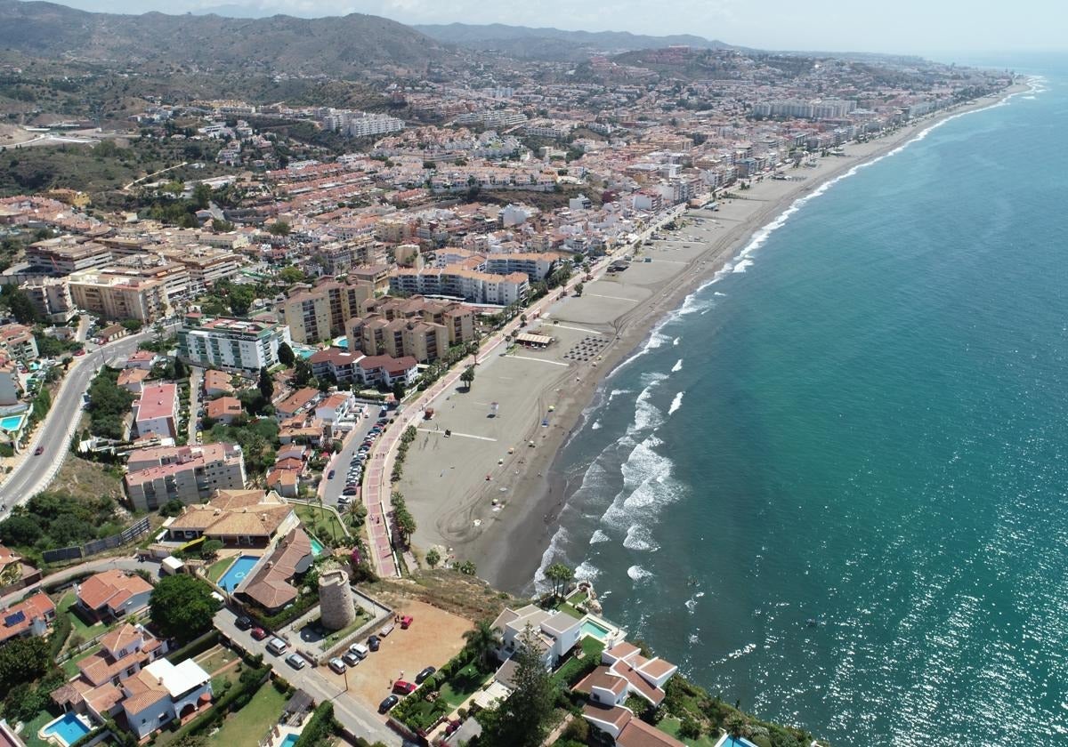 Body of middle-aged woman found on eastern Costa del Sol beach
