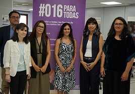 Minister Ana Redondo at a 016 event.