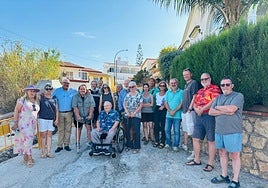The mayor of Vélez-Málaga, Jesús Lupiáñez and councillor Jesús María Claros with local residents