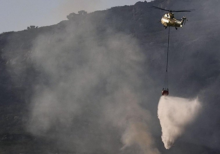 Video of the fire in Las Médulas in the province of León which led to evacuations.