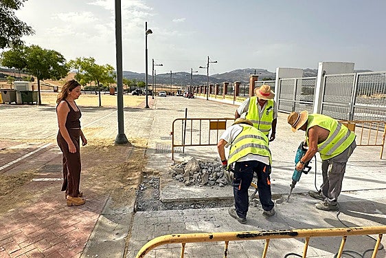 Ronda prepares the Ángel Harillo fairground for the Pedro Romero fair