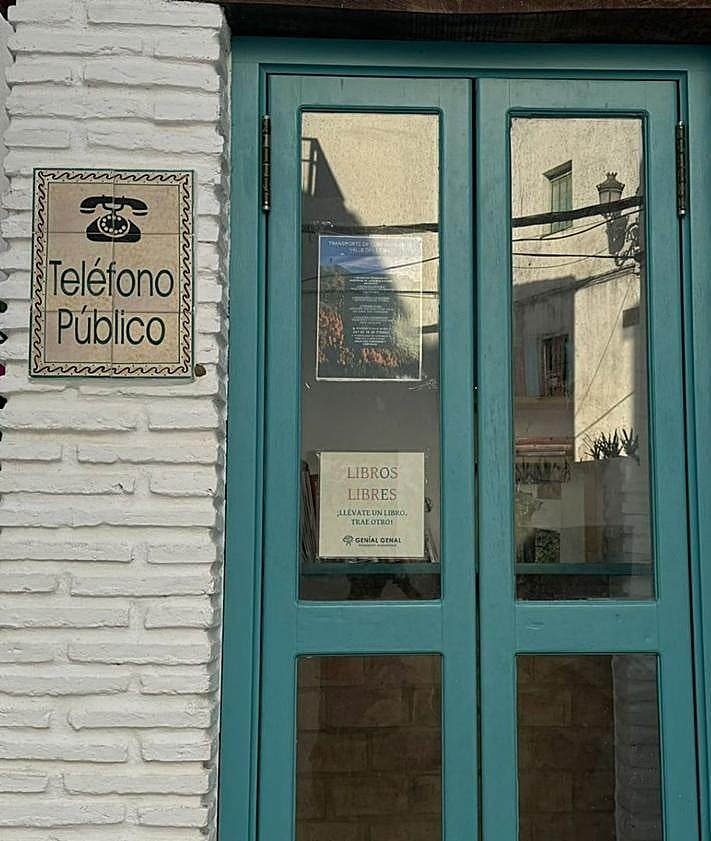 Imagen secundaria 2 - Phone booths in Alfarnate and Genalguacil.