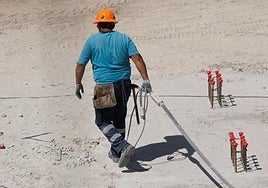 Spanish government reminds workers that they are entitled to paid leave during heatwaves in certain circumstances