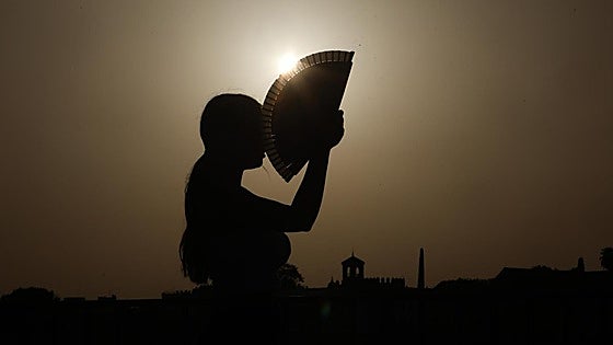 Arrival of hot 'terral' wind forces Aemet to activate amber and yellow heat warnings along Costa del Sol