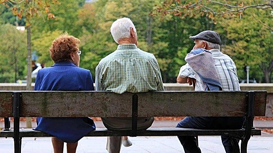 How many people are there over 100 years old enjoying the latter years of their life in Malaga province?