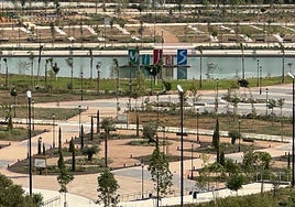 The park covers an area of about 27,000 square metres and the planting scheme includes 2,900 trees.